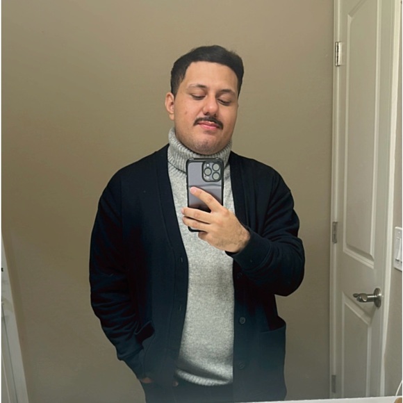 Meet your Posher, Rogelio - Picture 1 of 1